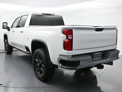 Used 2024 Chevrolet Silverado 2500 LTZ AWD/4WD image 6
