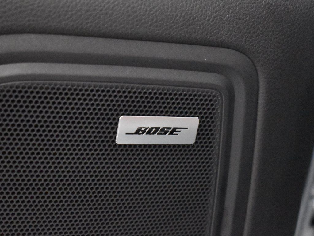 Used 2026 Porsche Macan AWD/4WD image 35