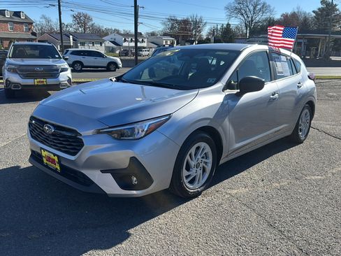 Certified 2025 Subaru Impreza 2.0i image 3