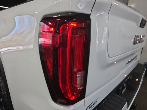 New 2026 GMC Sierra 1500 AT4 w/ AT4 Premium Package AWD/4WD image 36