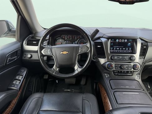 Used 2020 Chevrolet Suburban Premier image 63