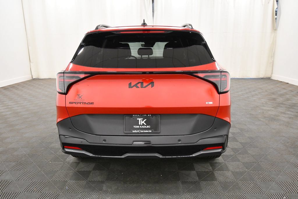 Certified 2026 Kia Sportage X-Line w/ X-Line Technology Package AWD/4WD image 6