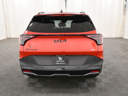 Certified 2026 Kia Sportage X-Line w/ X-Line Technology Package AWD/4WD image 6