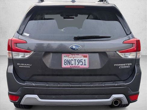 Used 2020 Subaru Forester Touring image 7