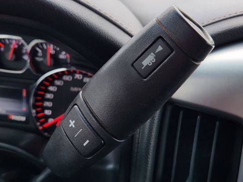 Used 2015 GMC Sierra 1500 SLE w/ SLE Value Package image 29