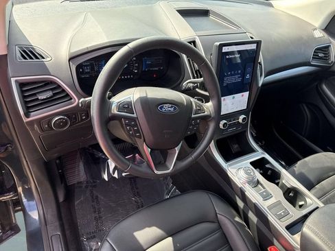Used 2023 Ford Edge SEL w/ Convenience Package AWD/4WD image 11