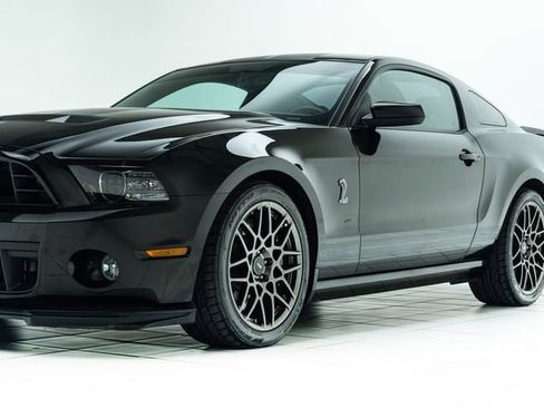 Used 2013 Ford Mustang Shelby GT500 RWD image 9