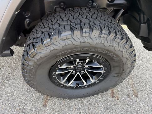 Used 2024 Jeep Wrangler Unlimited Sport AWD/4WD image 10