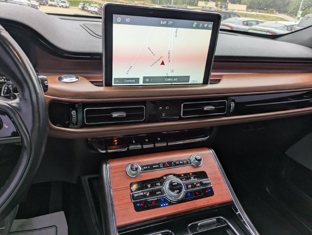 Used 2023 Lincoln Aviator Reserve w/ Equipment Group 201A RWD image 11