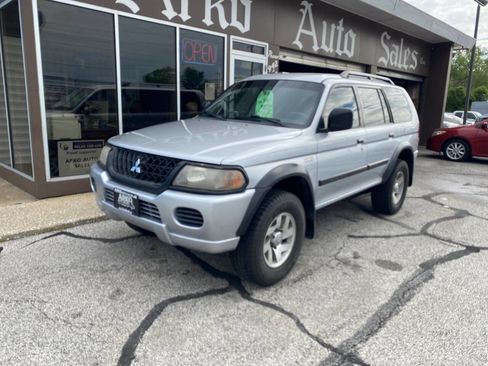 Used 2004 Mitsubishi Montero Sport LS image 2
