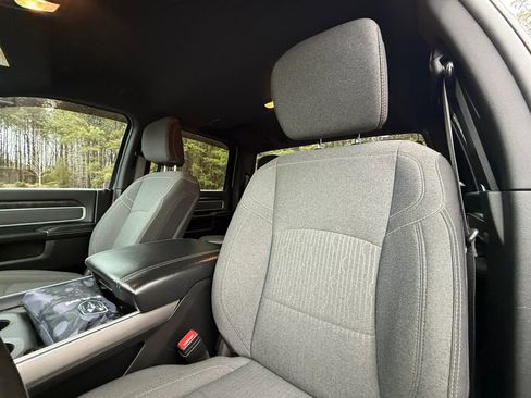 Used 2022 RAM 3500 Big Horn w/ Night Edition AWD/4WD image 15
