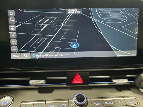 Used 2025 Hyundai Elantra SEL w/ Cargo Package image 27