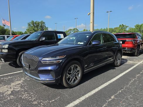 Used 2025 Genesis GV70 2.5T AWD/4WD image 7