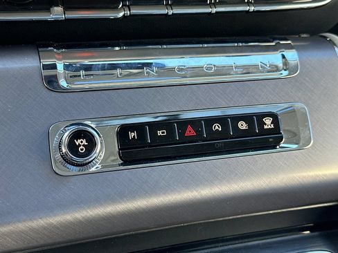 New 2026 Lincoln Aviator AWD image 21