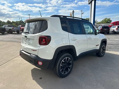 Used 2023 Jeep Renegade Trailhawk w/ Sun/Sound Group AWD/4WD image 5