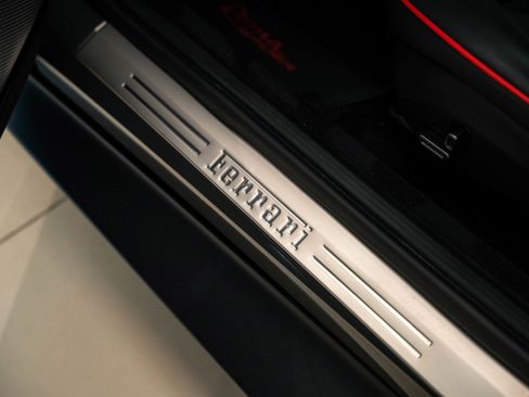 Used 2024 Ferrari Roma Spider image 51