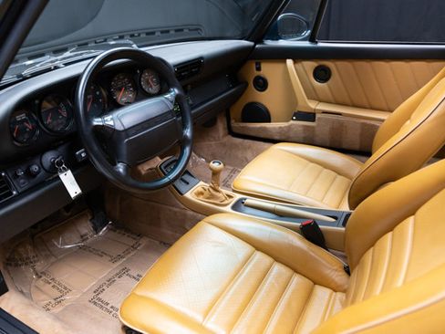 Used 1993 Porsche 911 Carrera RWD image 43