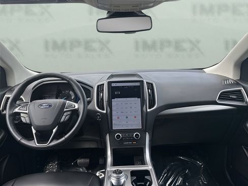 Used 2024 Ford Edge SEL image 13