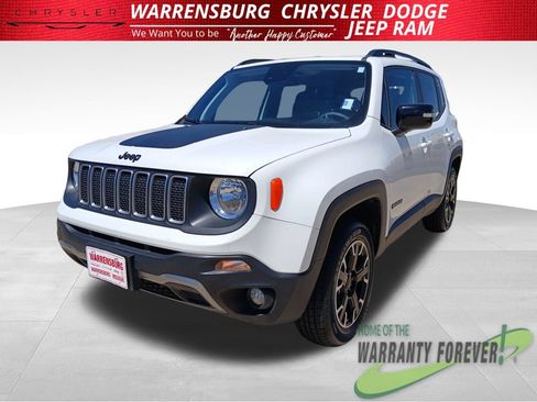 Used 2023 Jeep Renegade Latitude AWD/4WD image 8