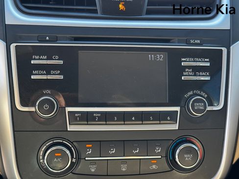 Used 2017 Nissan Altima 2.5 S w/ Power Driver Seat Package image 19