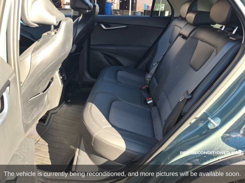 Used 2025 Kia Niro EX FWD image 12