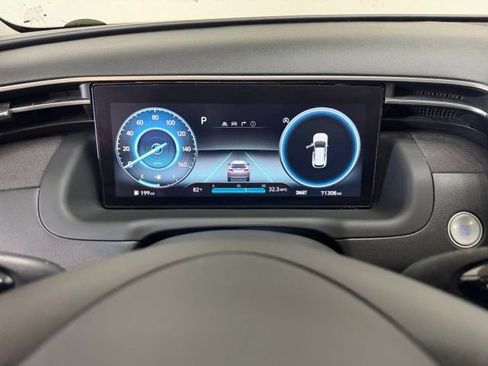 Used 2022 Hyundai Tucson Limited AWD/4WD image 25