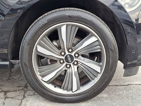 Used 2019 Lincoln Navigator L Reserve image 9