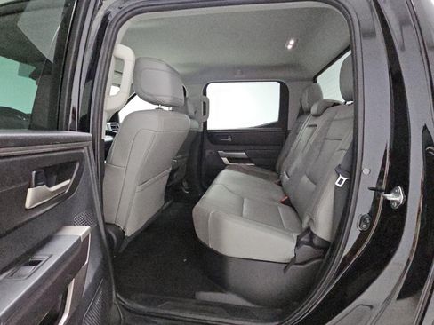 Used 2022 Toyota Tundra SR5 w/ SR5 Premium Package RWD image 10