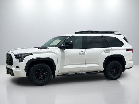 Used 2023 Toyota Sequoia TRD Pro AWD/4WD image 8