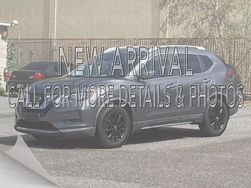 Used 2019 Nissan Rogue S w/ Special Edition Package FWD image 1