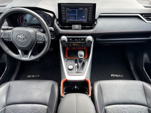 Used 2022 Toyota RAV4 Adventure w/ Convenience Package AWD/4WD image 3