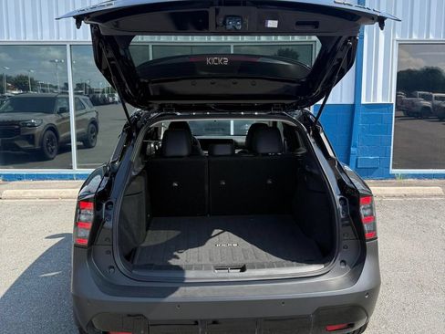 Used 2025 Nissan Kicks SR w/ SR Premium Package AWD/4WD image 6