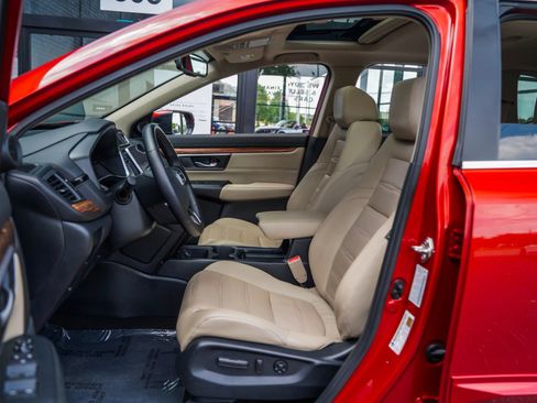Used 2018 Honda CR-V Touring image 11