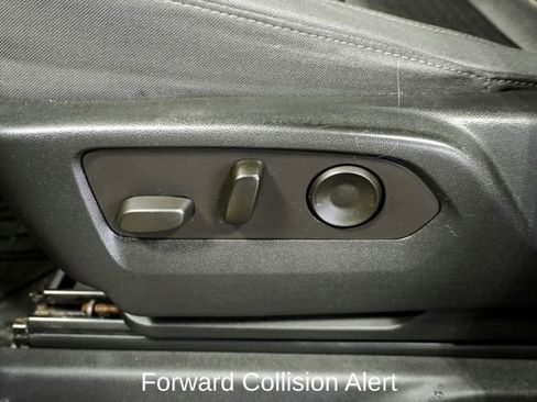 Used 2022 Chevrolet Silverado 1500 Custom image 11