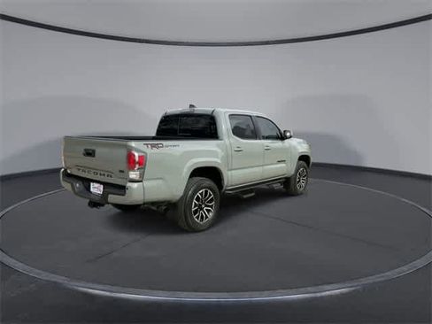 Used 2023 Toyota Tacoma TRD Sport w/ Technology Package image 8