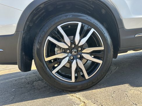 Used 2022 Honda Pilot Touring image 18