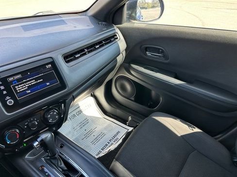 Used 2021 Honda HR-V Sport image 26