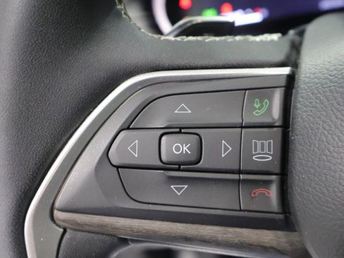 Certified 2024 Jeep Grand Cherokee L Limited w/ Luxury Tech Group II AWD/4WD image 34