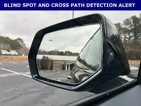 Used 2025 Cadillac Escalade IQ Luxury 2 w/ LPO, Premium Carpet Package image 8