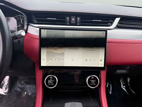 Used 2023 Jaguar F-PACE R-Dynamic S image 14