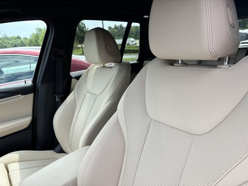 Used 2024 BMW X3 xDrive30i w/ Premium Package AWD/4WD image 16
