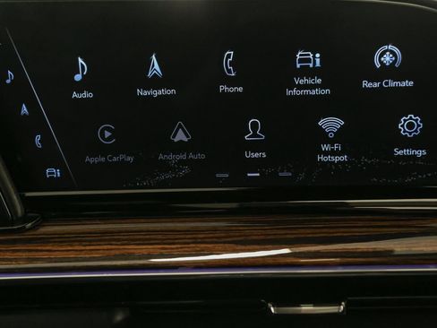 Used 2021 Cadillac Escalade Premium Luxury w/ Performance Package image 28