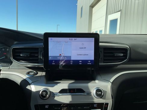 Used 2021 Ford Explorer XLT w/ Equipment Group 202A image 14