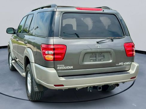 Used 2003 Toyota Sequoia SR5 AWD/4WD image 5