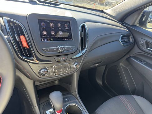 Used 2023 Chevrolet Equinox RS image 29