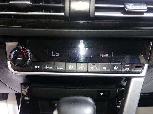 Used 2021 Kia Seltos SX w/ SX Sunroof Package AWD/4WD image 37