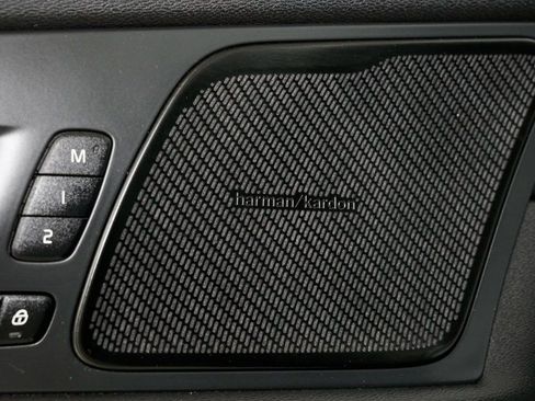 Used 2020 Volvo XC60 T6 Inscription w/ Protection Package Premier image 8