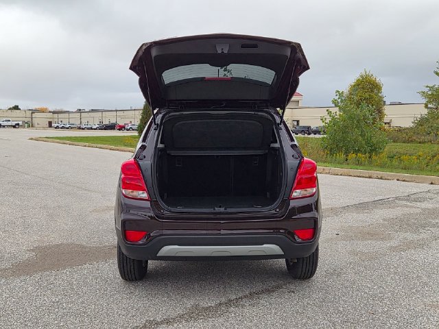 Certified 2022 Chevrolet Trax LT w/ LT Convenience Package AWD/4WD image 10