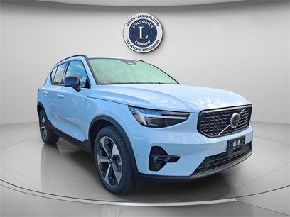 New 2026 Volvo XC40 B5 Plus w/ Protection Package Premier