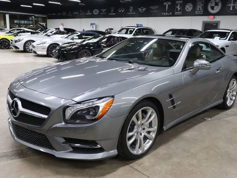 Used 2013 Mercedes-Benz SL 550 image 1
